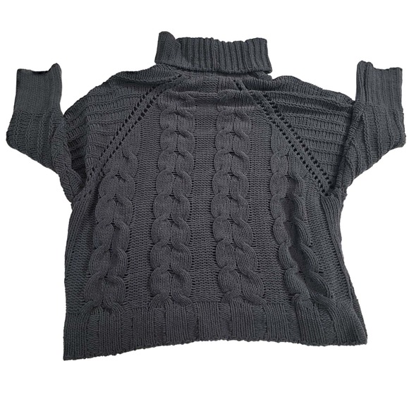 Marla Wynne Women's M Charcoal Chunky Cable Knit Grandmacore Sweater - Picture 3 of 12